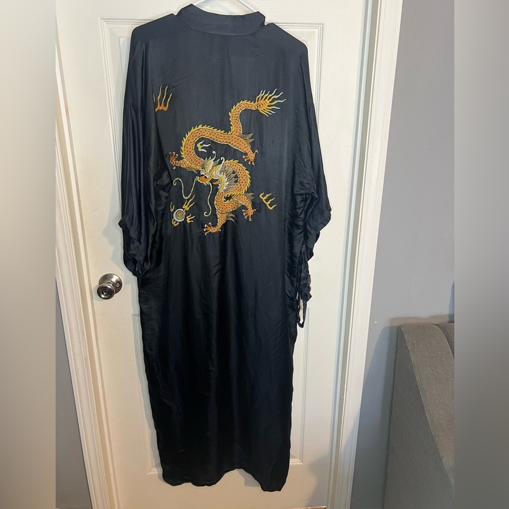 Golden Dragon Silk Robe Black XL Embroidered Robe